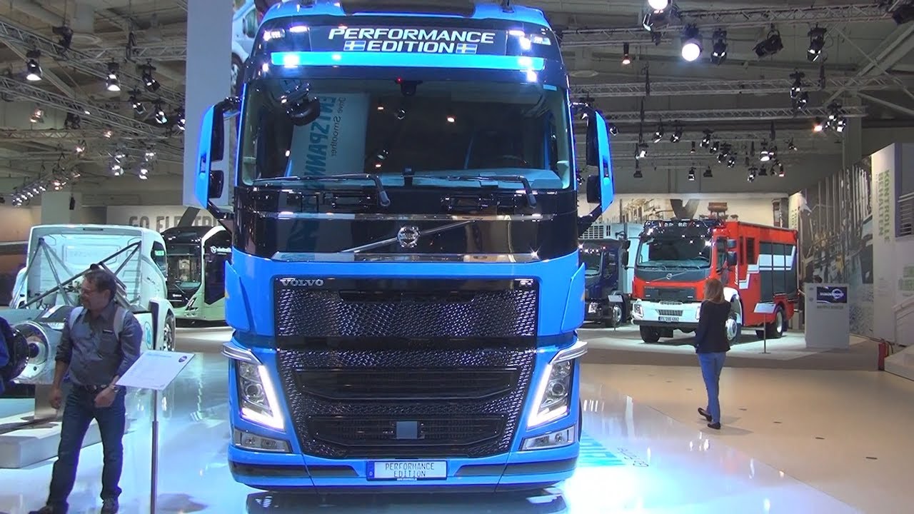 Volvo FH 540 I-Shift Dual Clutch 4x2 Performance Edition Tractor Truck (2017) Exterior and Interior