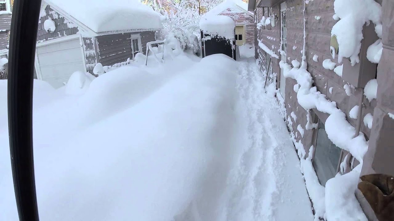 Гамбург и Буффало NY Snowstorm Rnd 1, День 2: Еще 3 фута в пути!