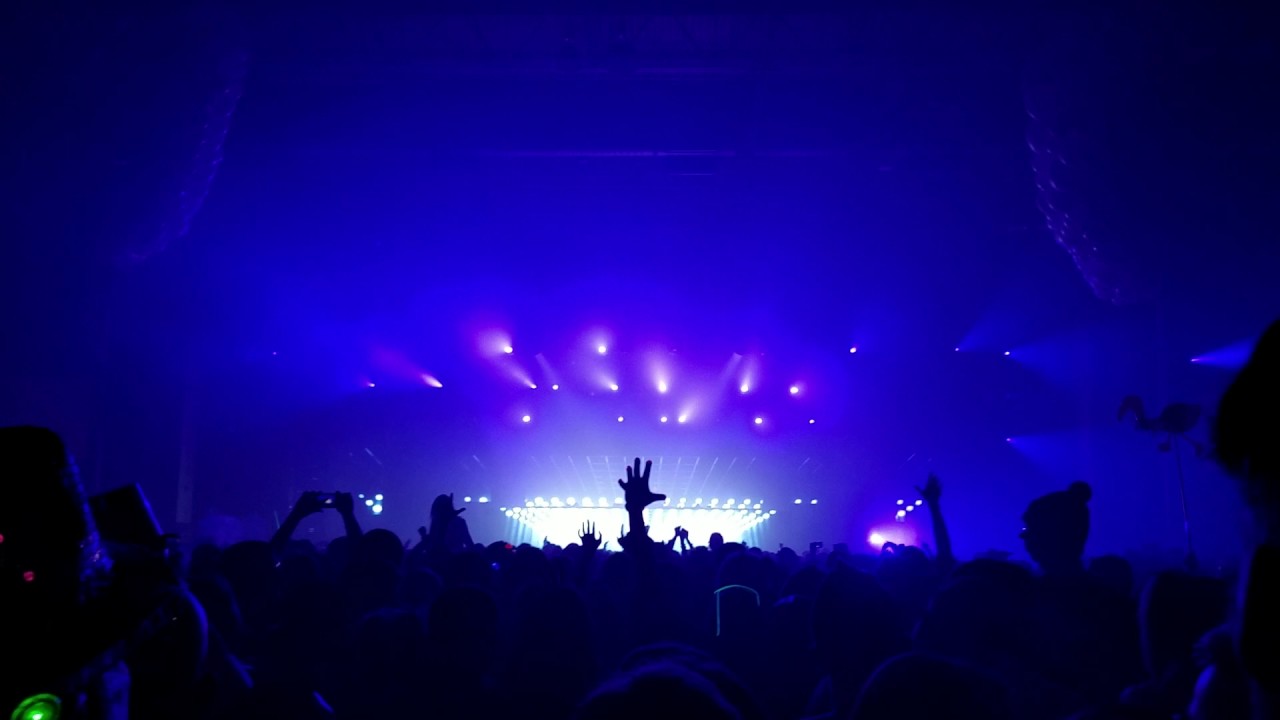 U2 - New Years Day (Eric Prydz Private Edit)