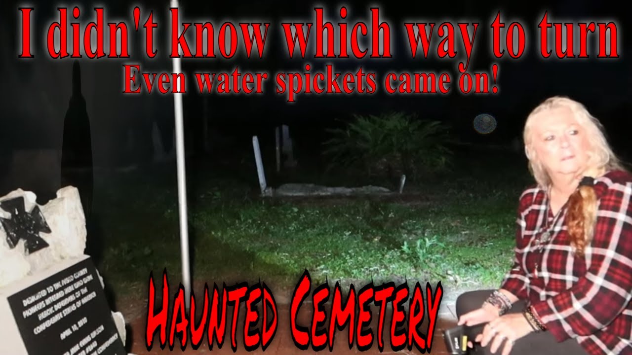 I Didn't Know Which Way To Turn Here!        #Paranormal #Ghost  #Hauntings #cemetery