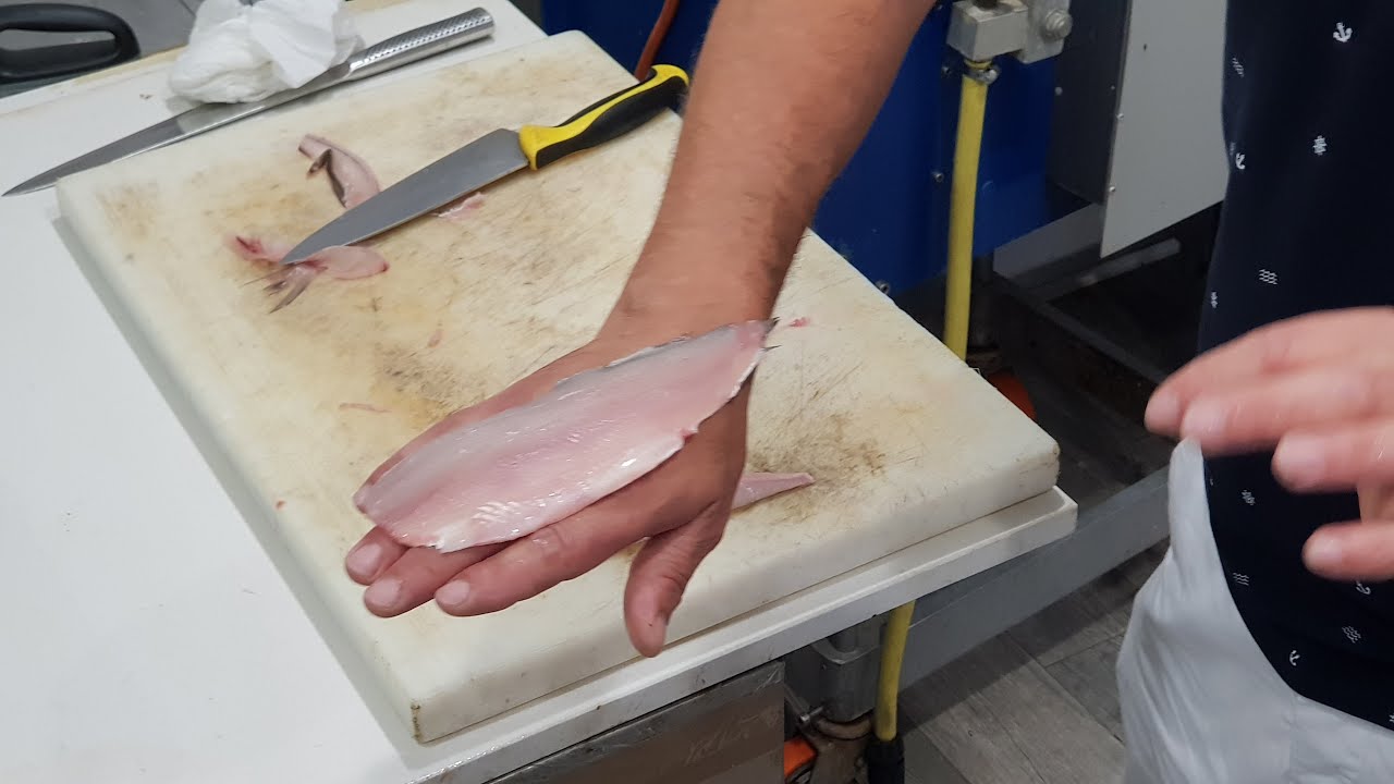 Come sfilettare a mano il pesce di lago