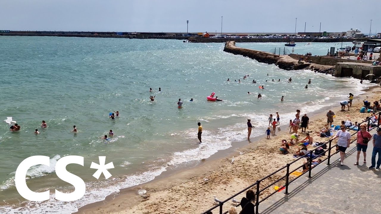 Sunny Sands beach