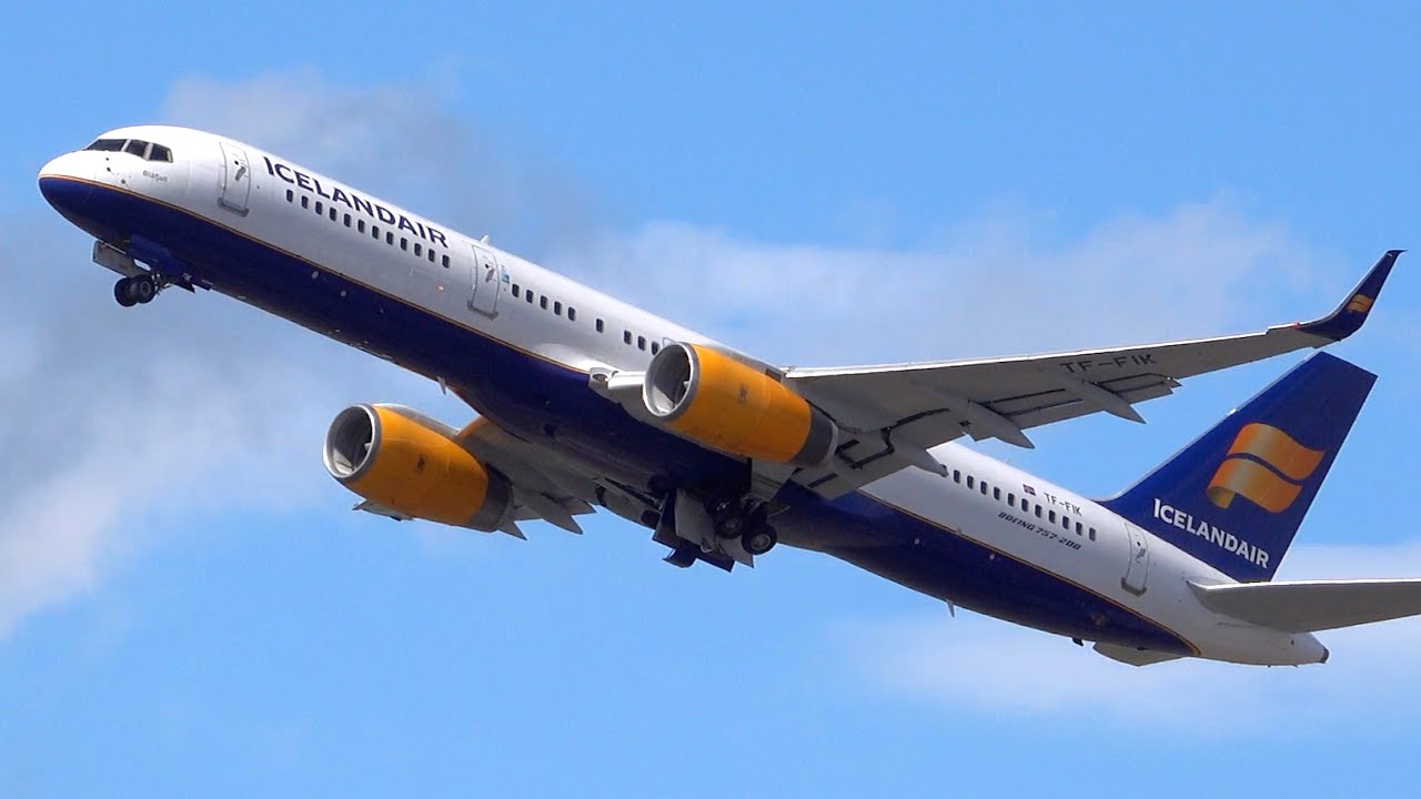 30 MINUTES of Plane Spotting at Helsinki Vantaa Airport (EFHK/HEL)