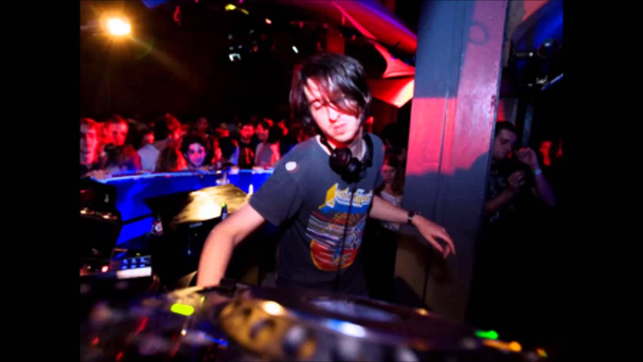 James Holden LIVE @ Loft Electroclub, Lausanne (18 02 2006)