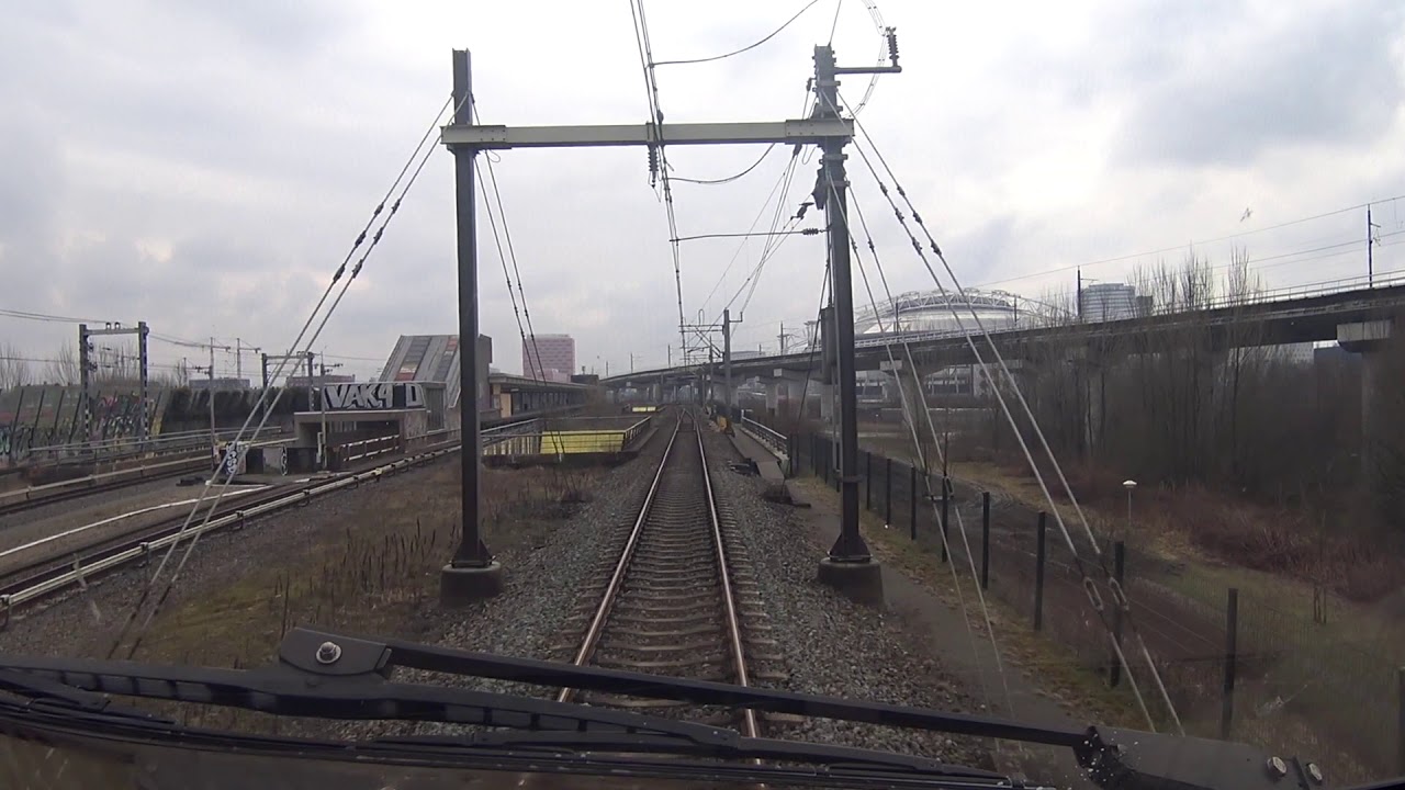 A train driver's view: Amsterdam CS - Den Bosch, VIRM, 01-Apr-2018.