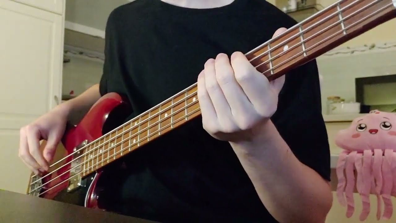 Mountain - Mississippi Queen (Bass Cover)