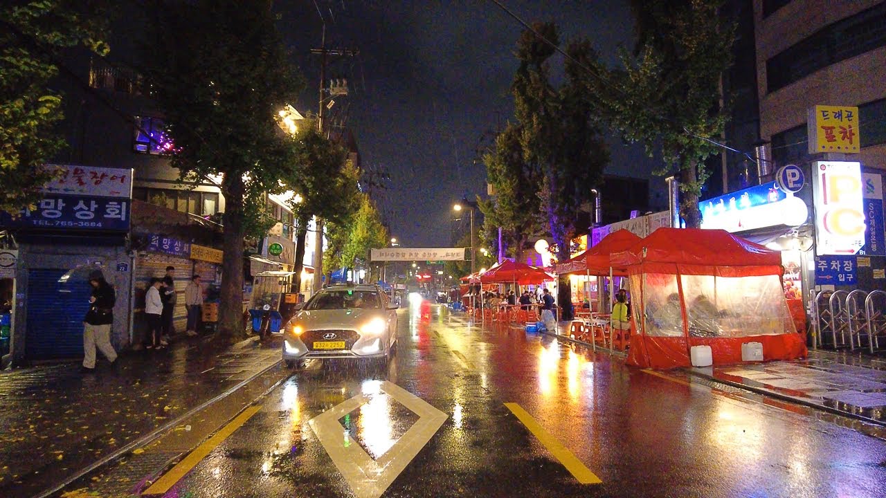 Walking in the Rain at Night, Seoul Jongno | Immersive Street Sounds, Natural City Ambience 4K