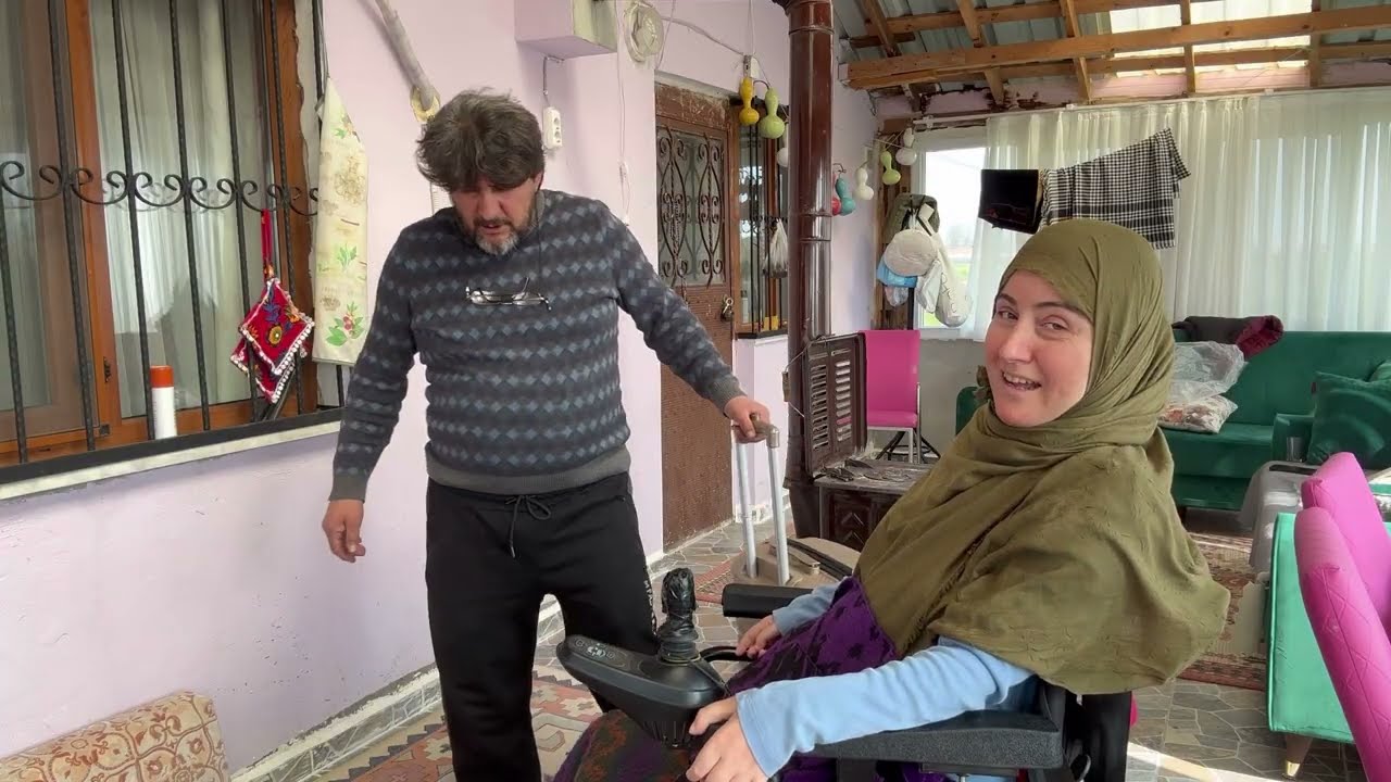 UMRE ÇANTASI GELDİ 🌹 YEMEKTE KARNIYARIK VAR ✅