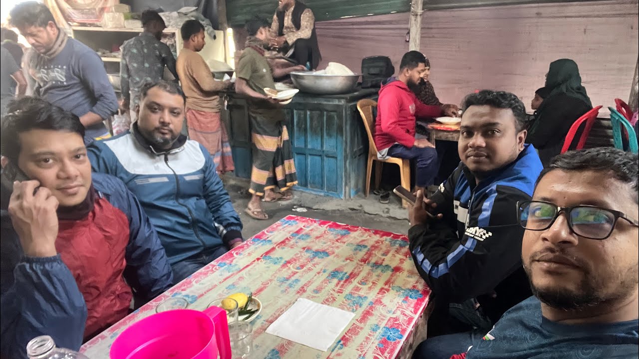 গোলাম হোটেল,  এনায়েতপুর, সিরাজগঞ্জ