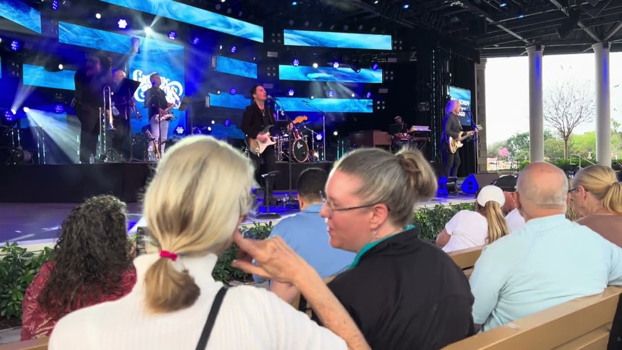 Jason Scheff lead singer of Chicago | First Set | EPCOT Flower & Garden Festival