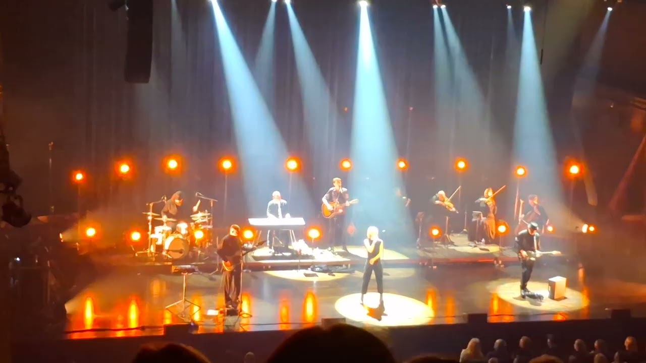 Hooverphonic. Amalfi. Filharmonia Szczecin. 31.03.2025