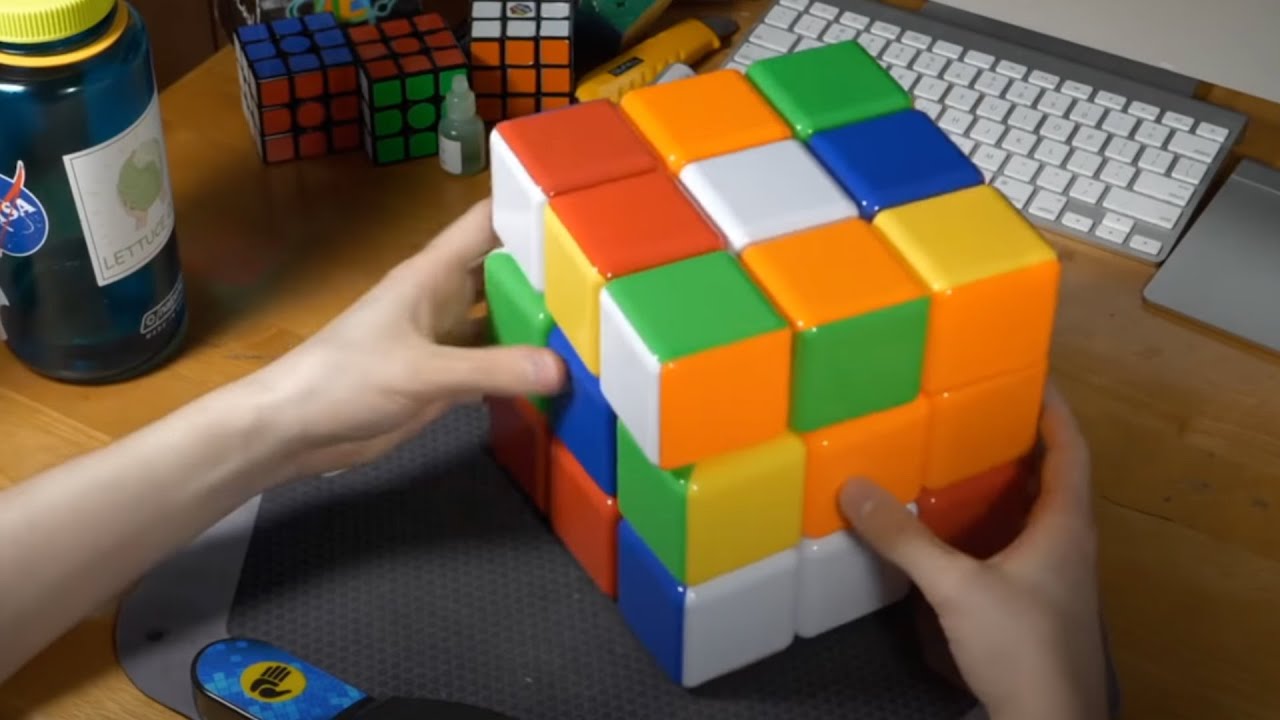 Giant 18cm Rubik's Cube Solved in 14.65 Seconds! (World Record)