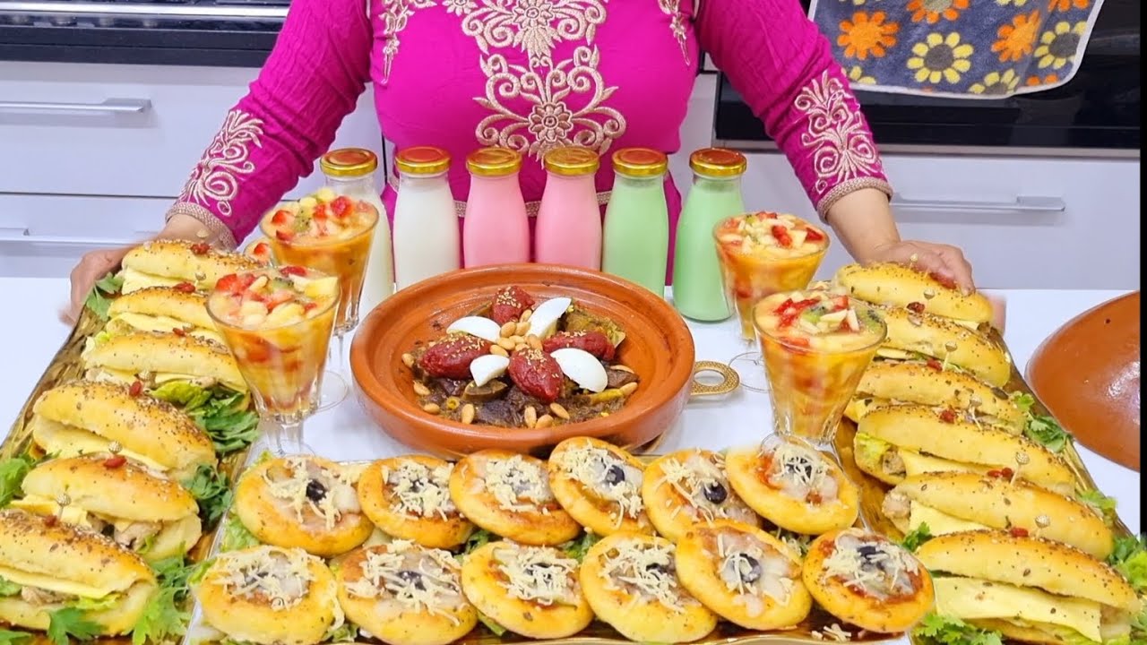 بعجين واحد فقط خرجي 2اشكال⁉️😱خبيزات عامرين بحشوة خطيرة مع ميني بيتزا وطاجين ورايب 5L و تحلية الفواكه