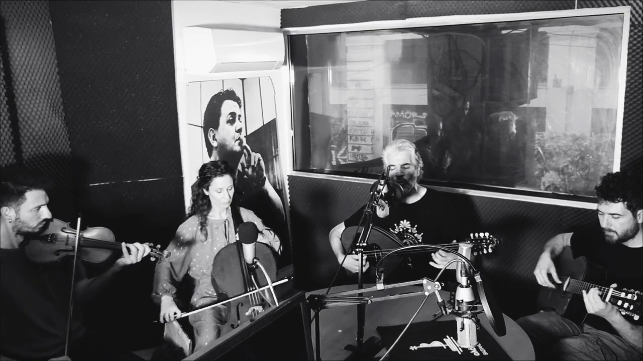 &Mu;ή&lambda;&omicron; &tau;&eta;&sigmaf; &Mu;&eta;&lambda;&iota;ά&sigmaf; / &Kappa;&alpha;ί&sigma;&alpha;&rho;&alpha;&sigmaf; &Kappa;ί&kappa;&eta;&sigmaf; live &sigma;&tau;&omicron; &Omicron;&lambda;ό&gamma;&rho;&alpha;&mu;&mu;&alpha;