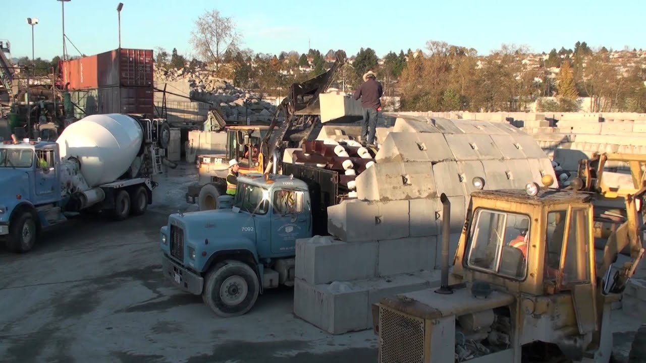 Arch-Lock™ construction with a zipper truck