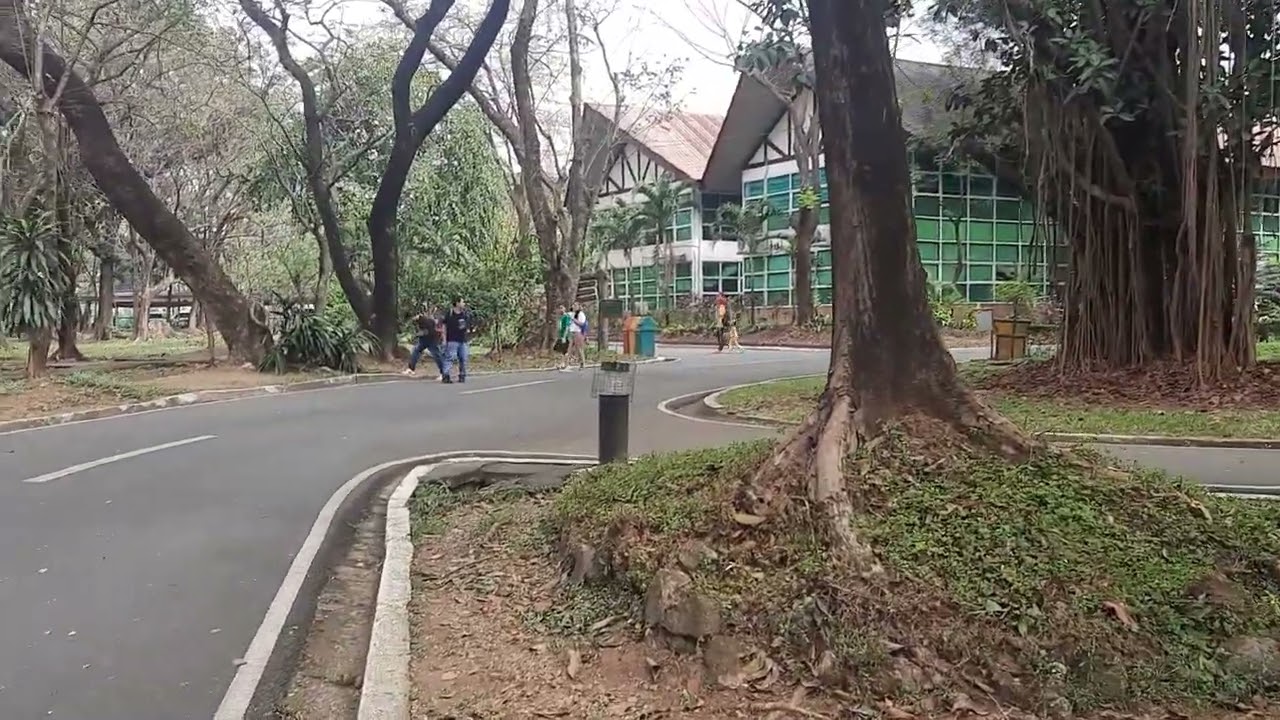 NINOY AQUINO PARK QC