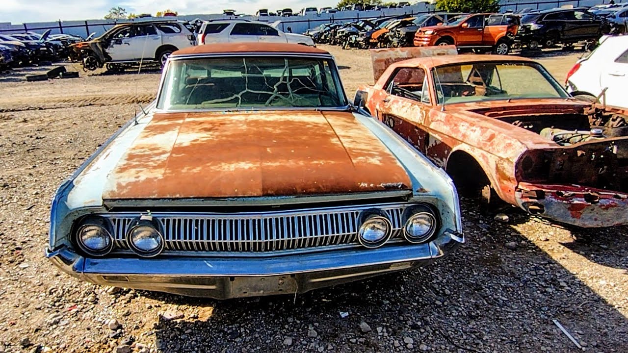 Thought I'd never get to ✔️ out this 25th Anniversary Breezeway 1964 Mercury Montclair Junkyard Find