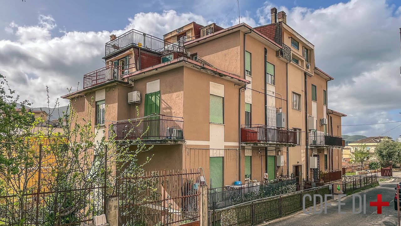 Visita dell'immobile | POGGIO MOIANO (RI), Italy | Appartamento abitabile da subito con balcone