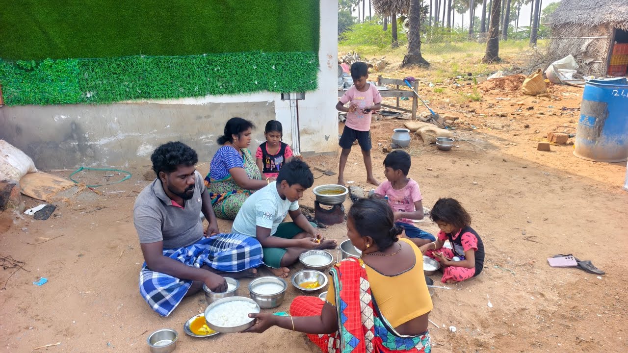 இன்னைக்கு மத்தியான சாப்பாடு பழைய கஞ்சி மீன் அவியல் தான் வேற லெவல்ல இருந்துச்சு