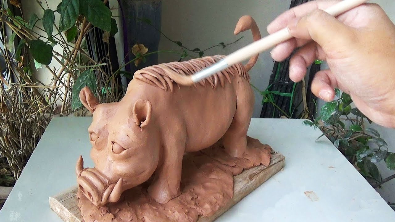 Making A Warthog Out Of Clay | DIY Crafts Easy to Make with Wet Clay
