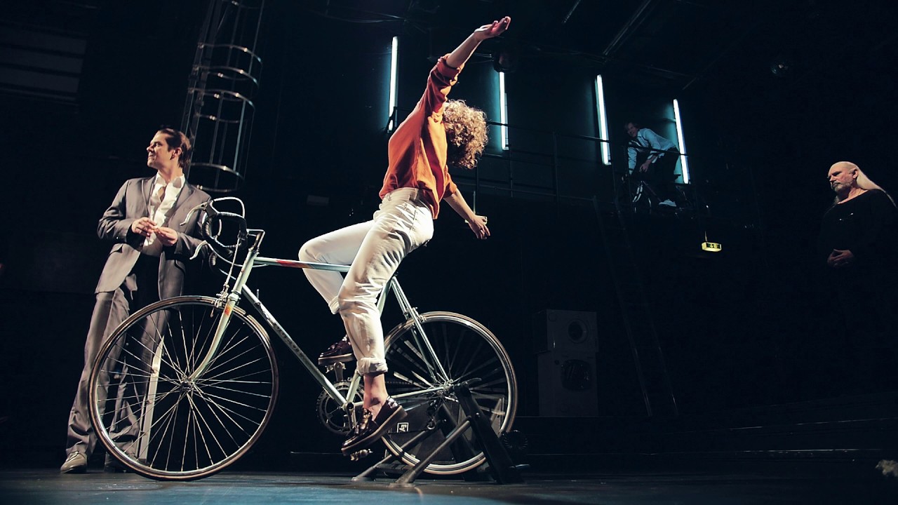 SCHAUSPIELHAUS GRAZ: Trailer zu DER GUTE GOTT VON MANHATTAN