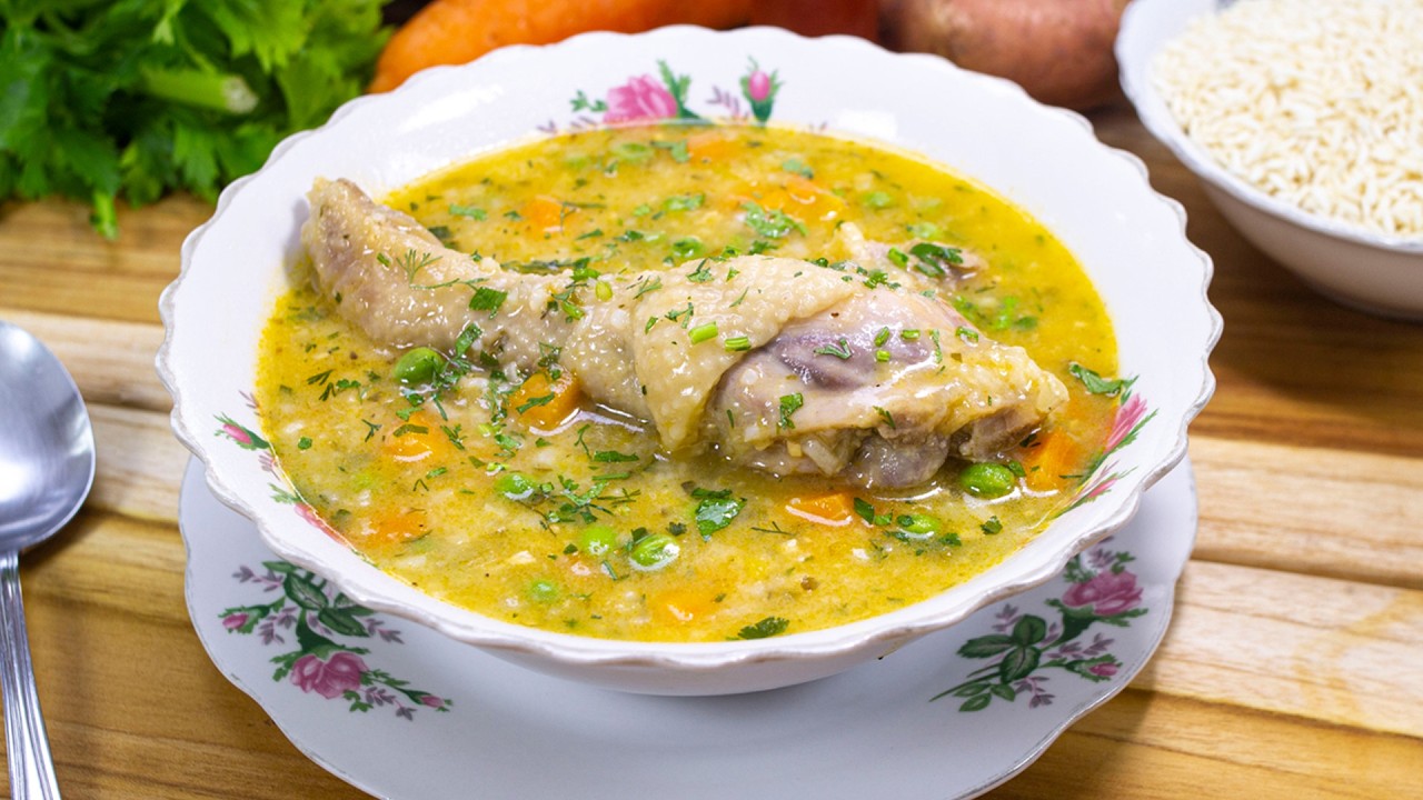 Como hacer Aguado de Gallina CRIOLLA | Receta F&aacute;cil y S&uacute;per Sabrosa | KWA