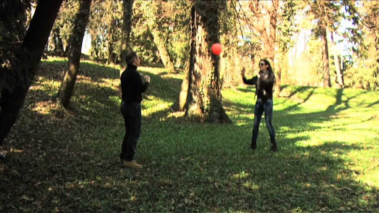 DAVANTI A ME-Titti & Paul-VIDEO UFFICIALE (MIcrofono d'oro 2014)