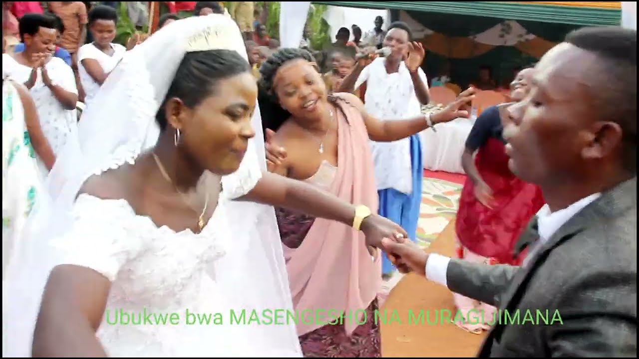 Ubukwe_bwa_masengesho_na_madamuwe_dativa_bwashimishije_abantubenshi_cyene_irebere_nawe_