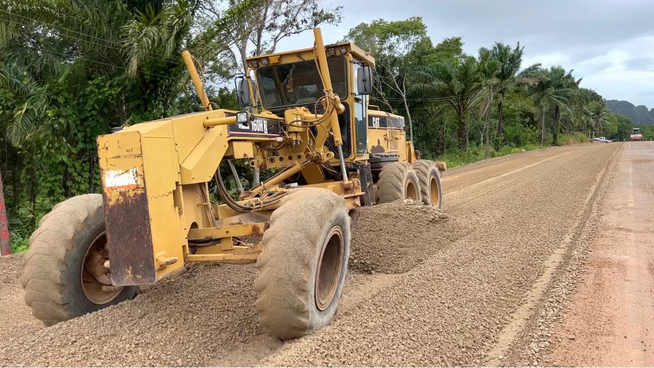 ตีหิน มิกซ์หินคลุก CAT 160H VHP ถังดำ