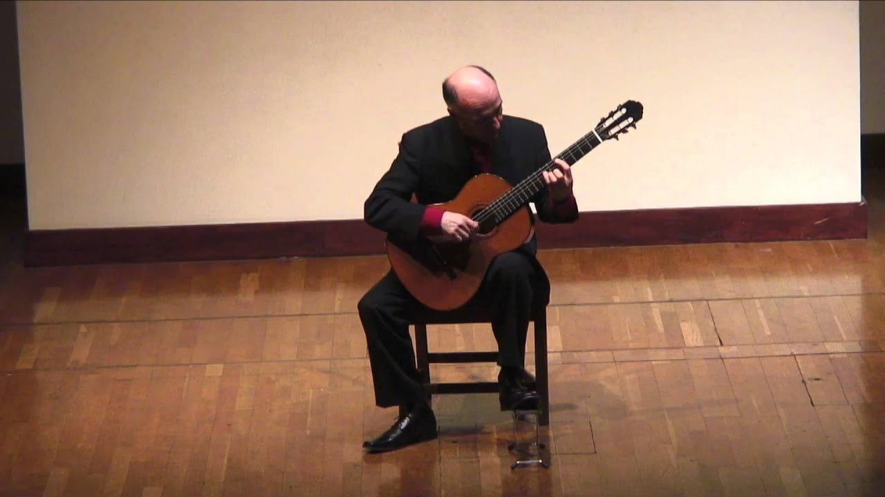 Carlos Bonelllive at the Boliver Hall London. May 2011