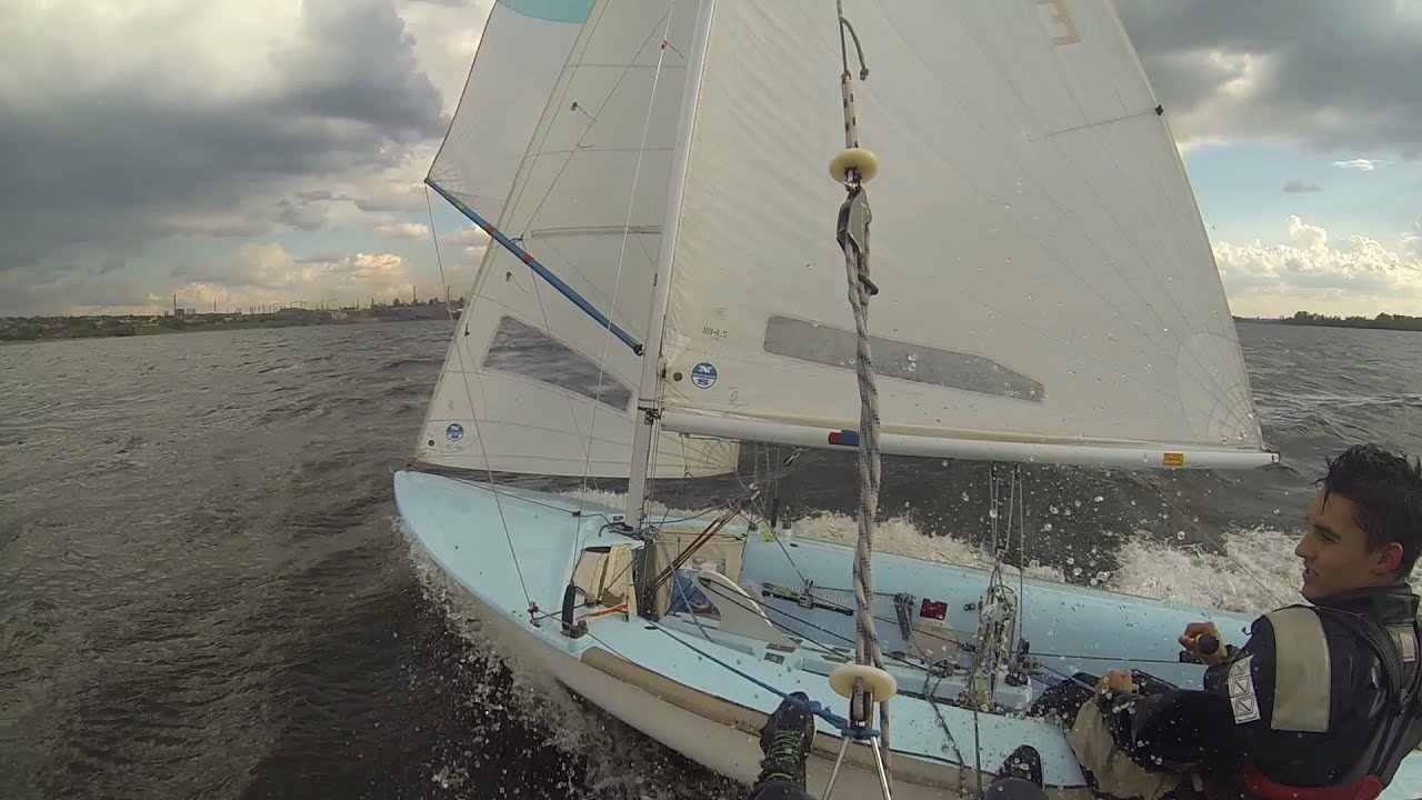 470 sailing first person