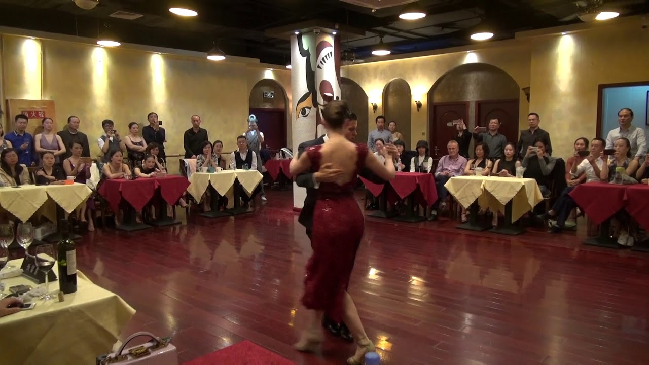 Alejandro y Fernanda en Chengdu Rosa Tango Show