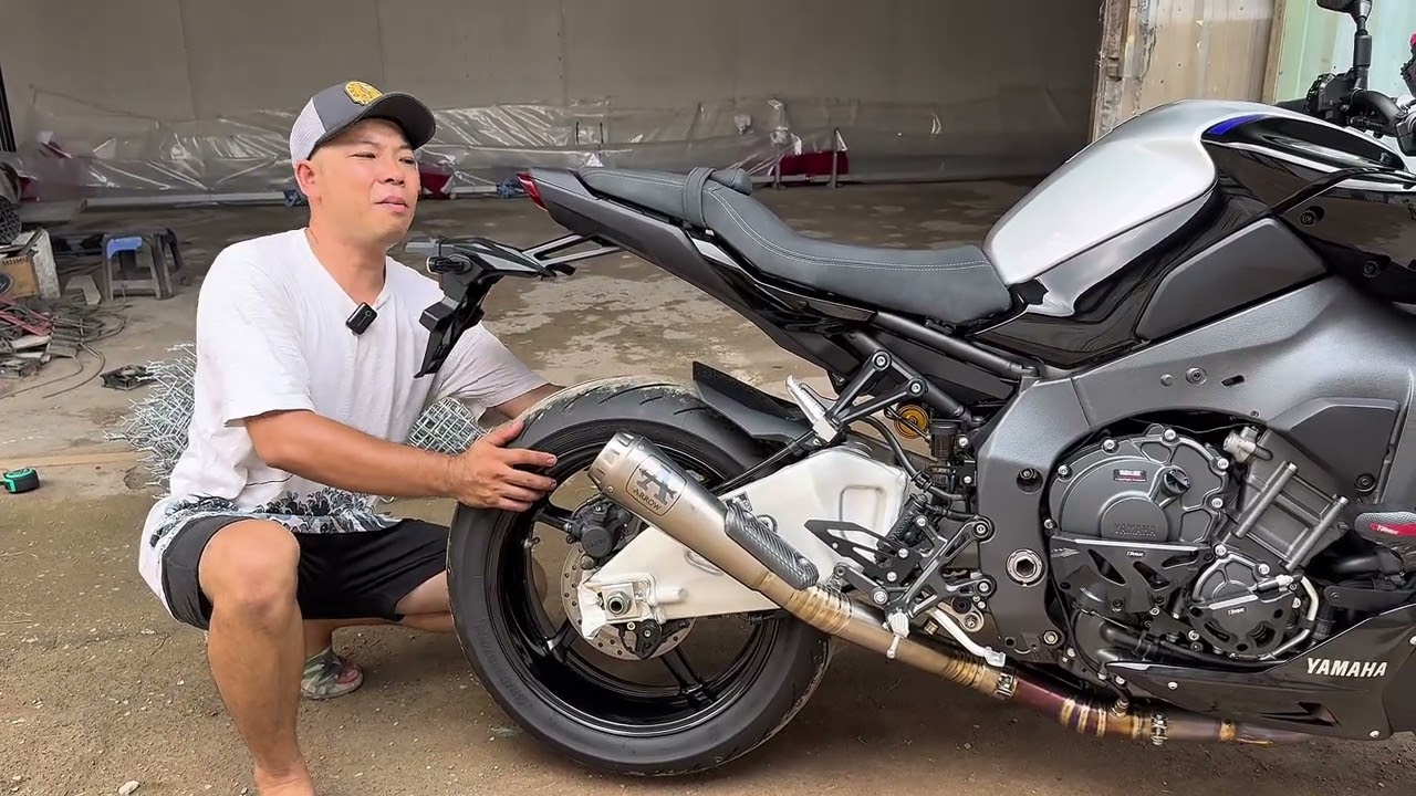 Hoàn Thiện MT 10 SP về quê ăn lễ