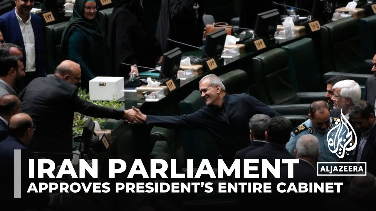 Iran parliament approves president&rsquo;s entire cabinet, a first since 2001