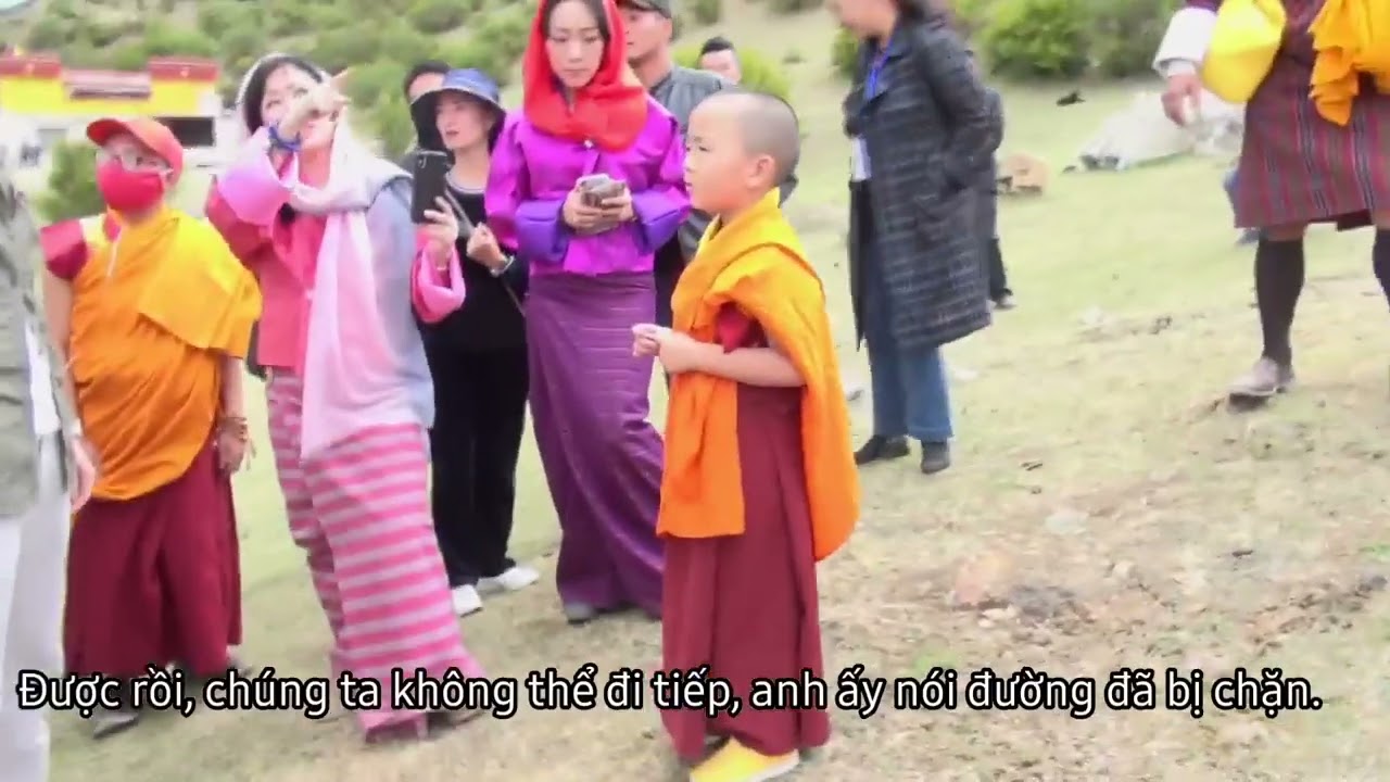 Vairochana Trulku's 1st visit to Tibet.