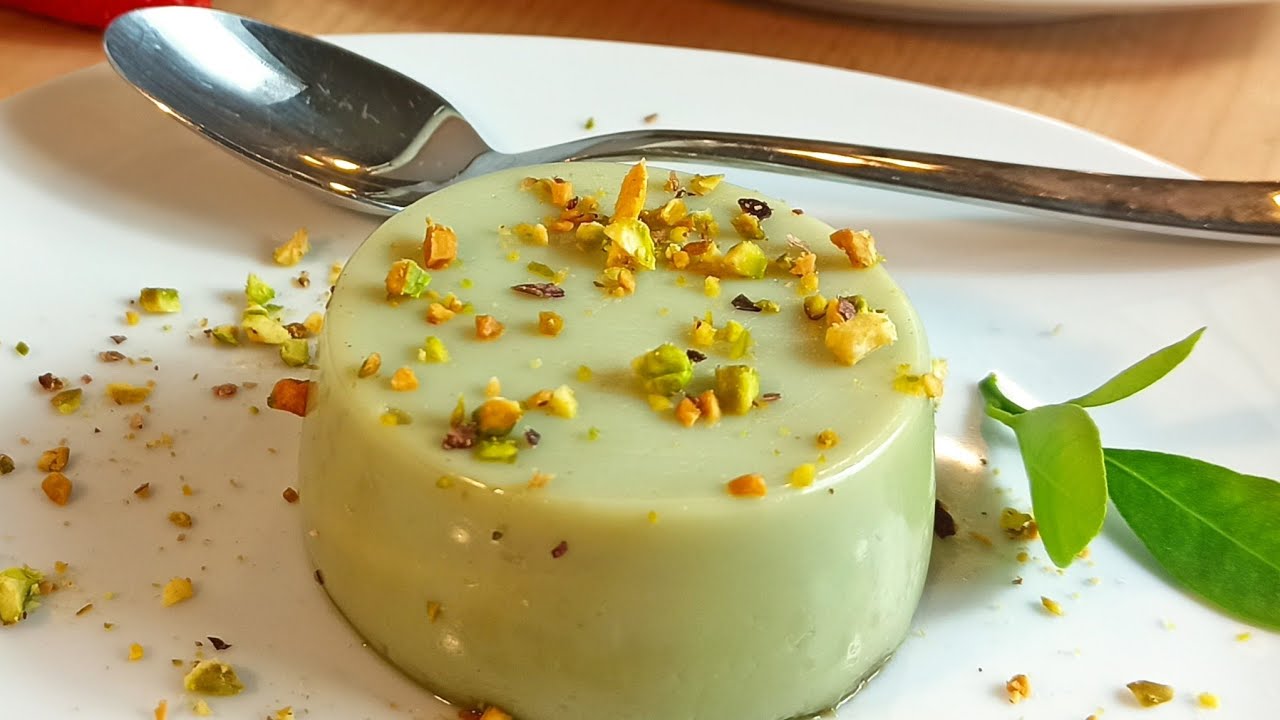 PISTACHIO PANNA COTTA l EASY PISTACHIO MILK PUDDING l