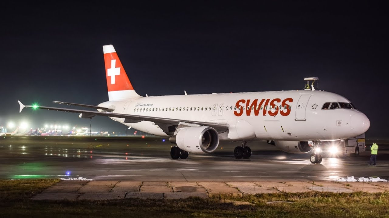 Night Plane Spotting in Katowice Airport - 4/12/2025
