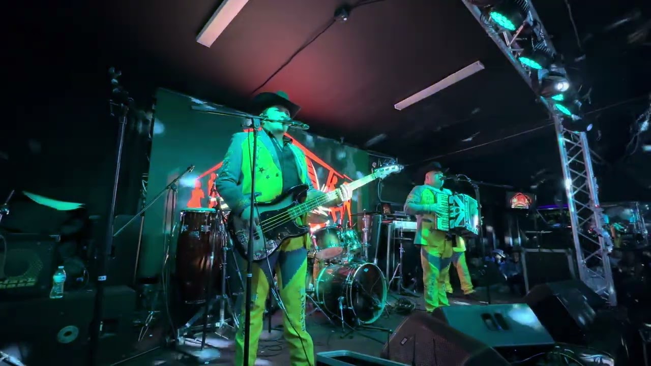 EL MOCHOMO - LOS MORROS DEL NORTE (EN VIVO)