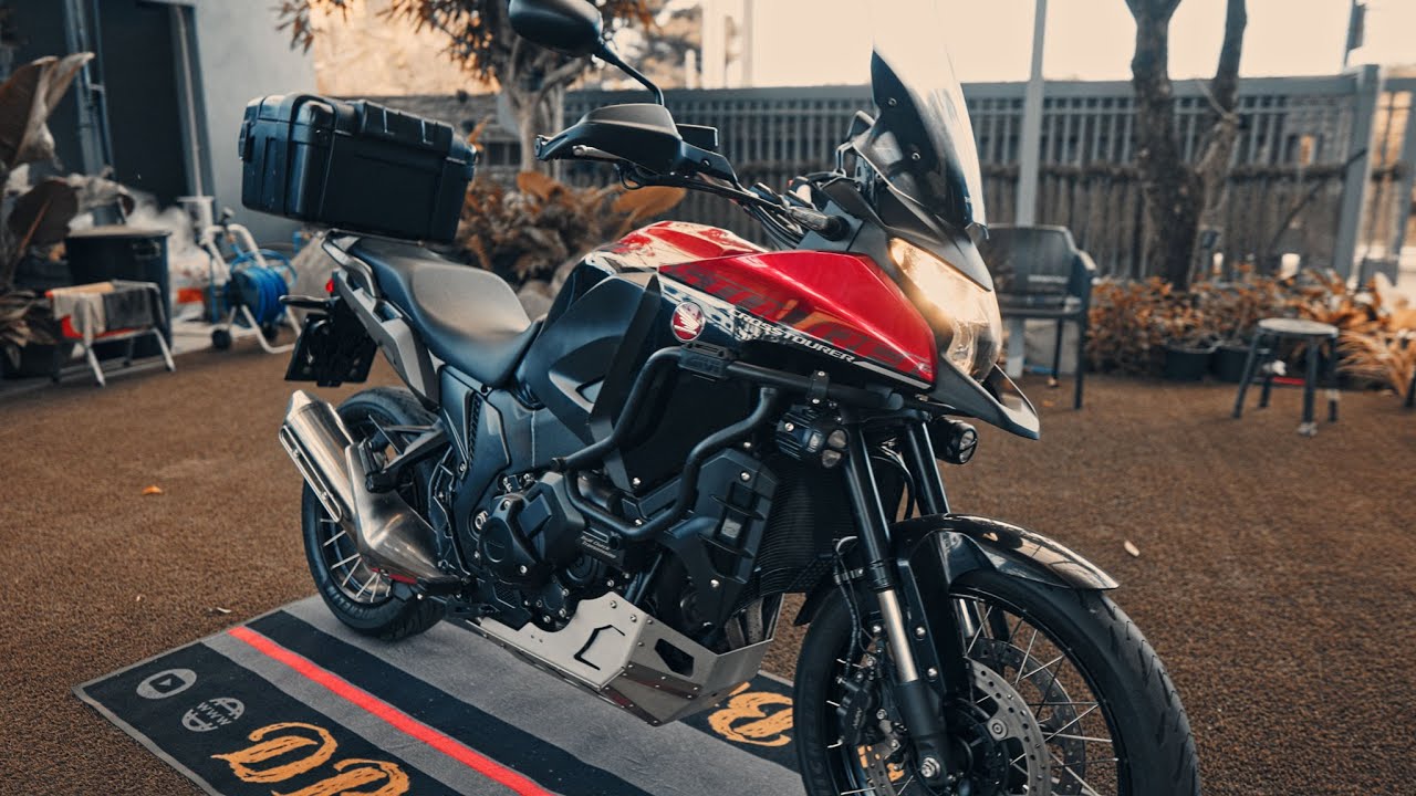 พาชม Honda Crosstourer VFR1200x DCT เครื่องV4 เพลาขับ สเปคดี ค่าตัว 4xx,xxx เอง!