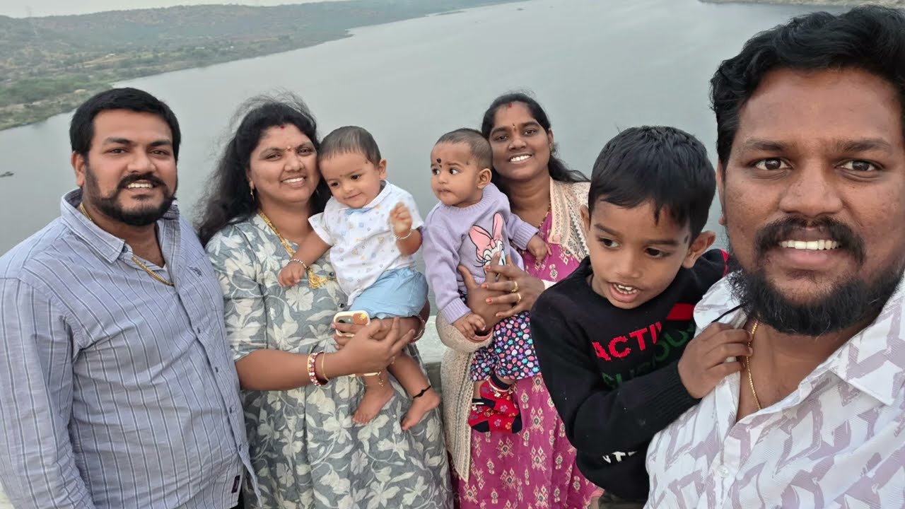 HEADING HOME FOR SANKRANTHI 🚗🌾| Hyderabad to Village Road Trip Vlog #Sankranthi2026 #RoadTrip #kites