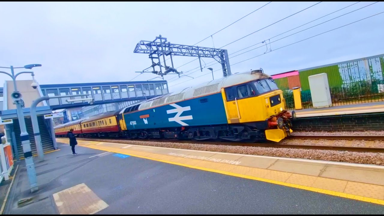 Closely Observed Random Trains Volume 26