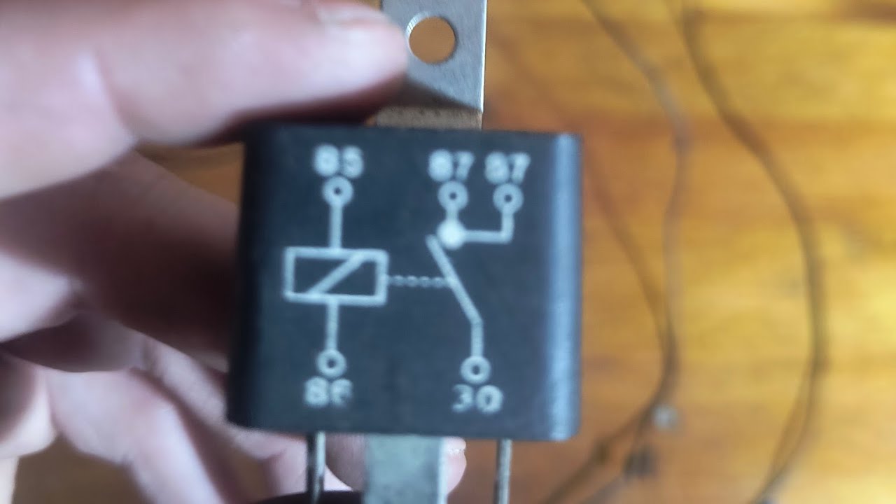 Circuito de luces con relay