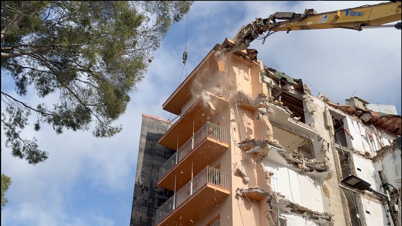 #Vitrac, Demolición Clínica Capistrano (3)