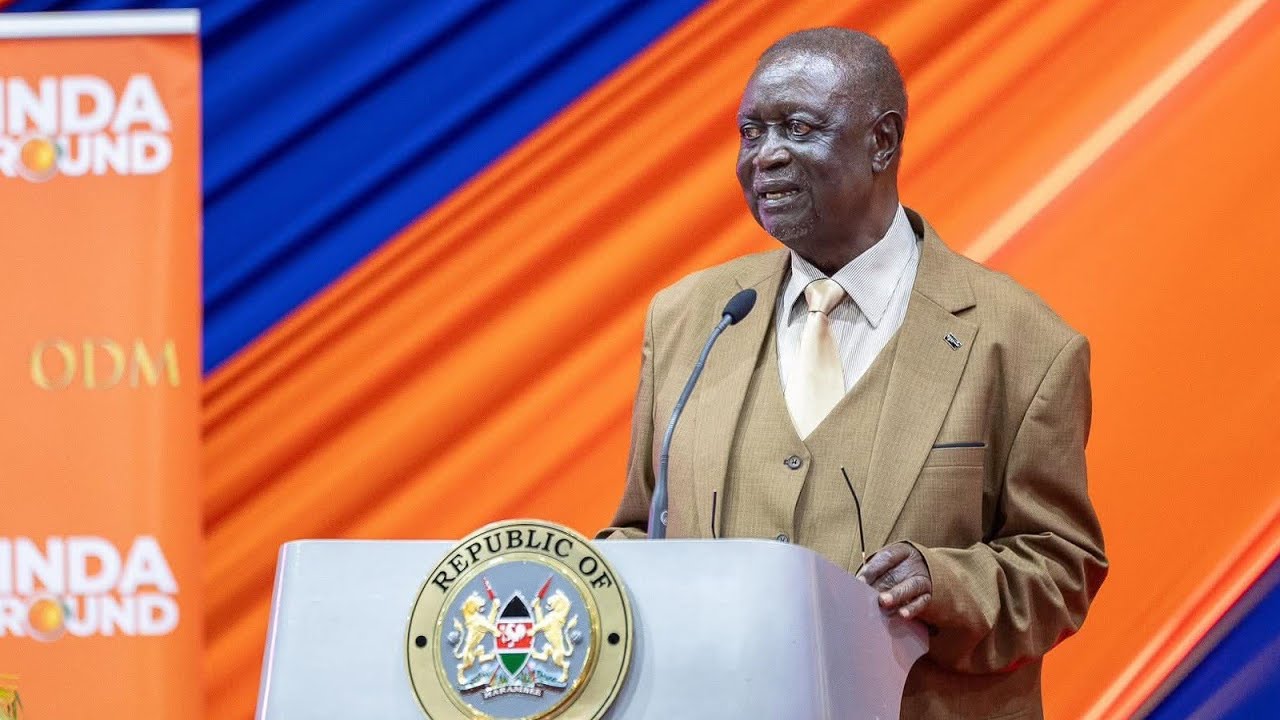 BREAKING!!! TENSE MOMENT AS OBURU ODINGA REJECTS SPEECH, PUSHES FOR POWER