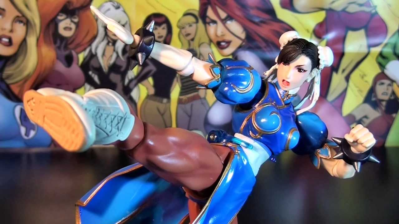 R176 Square Enix Play Arts Kai Super Street Fighter IV Chun-Li Action Figure Review