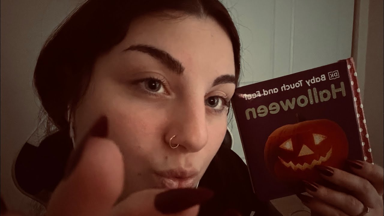 ASMR upclose personal attention while i read to you📚🥱|sticky sounds|tingly whispers|ear scratching
