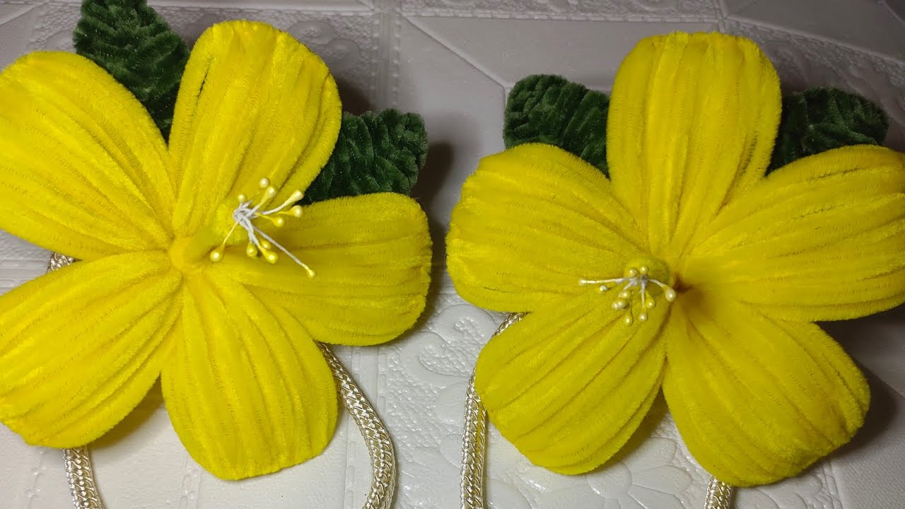 DIY HIBISCUS FLOWER CURTAIN TIE MADE OF FUZZY WIRE #pipecleanercrafts #diy #pipedecor #youtubevideo