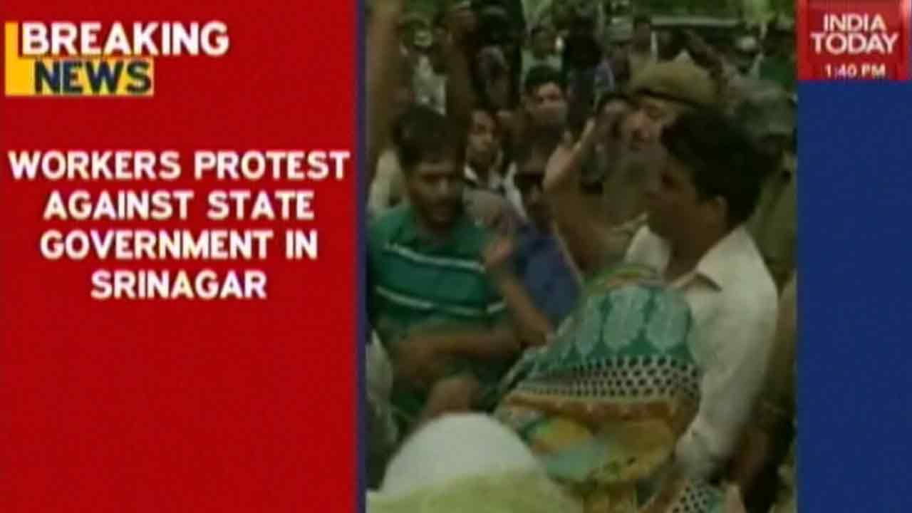 Contractual Workers Protest Against J&K Govt