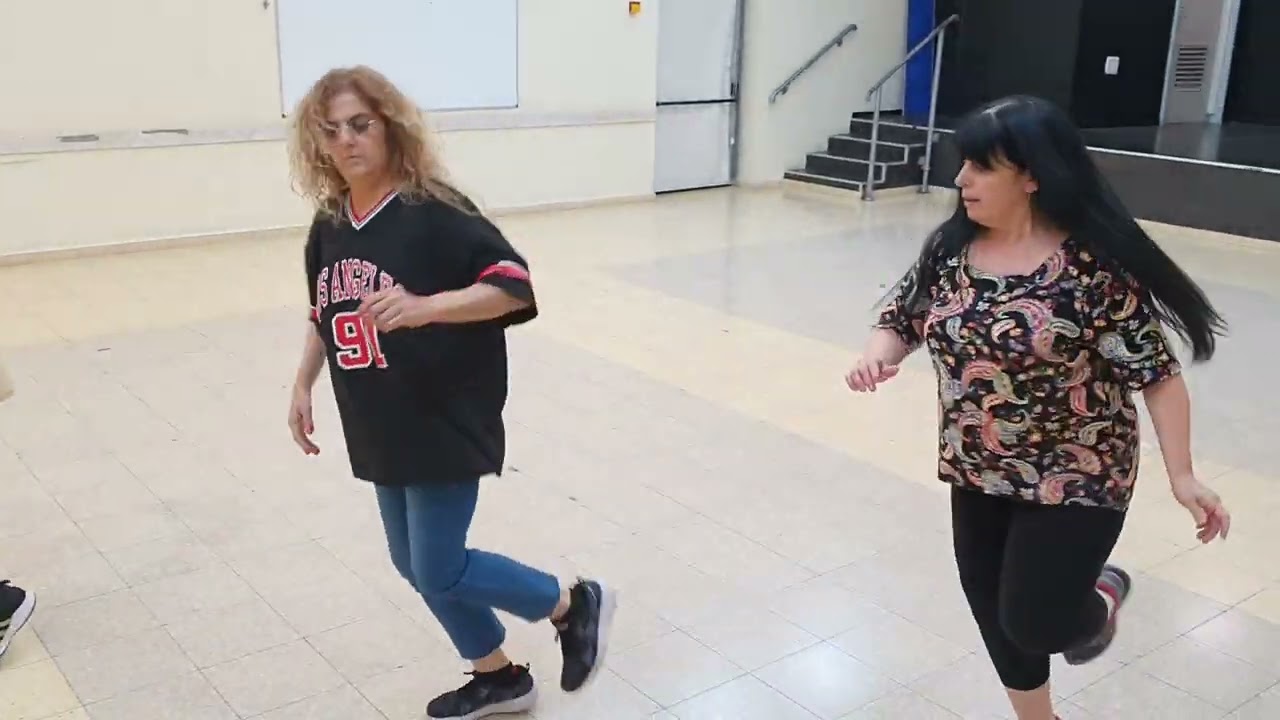 פנינים בנהרות - Pninim Ba'Neharot - ריקוד מעגל