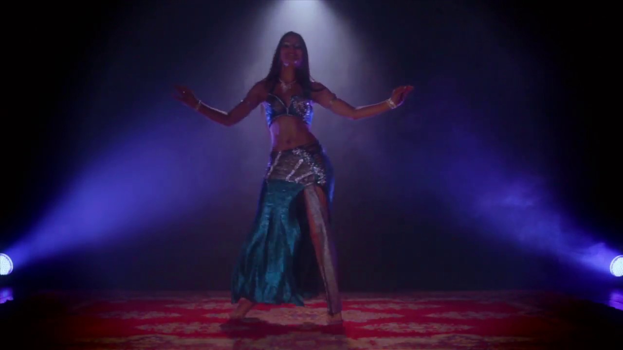 Layla Belly Dancer (VideoClip)
